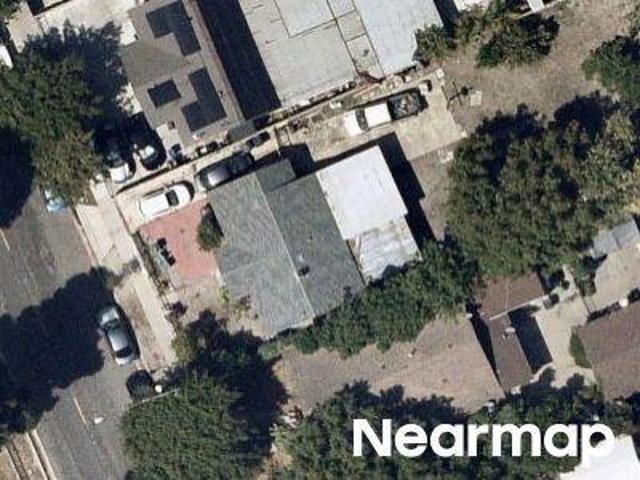 S Willowbrook Ave