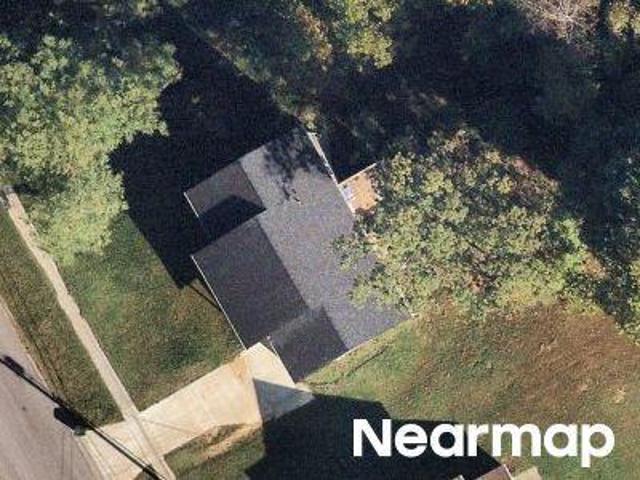 S Woodland Dr