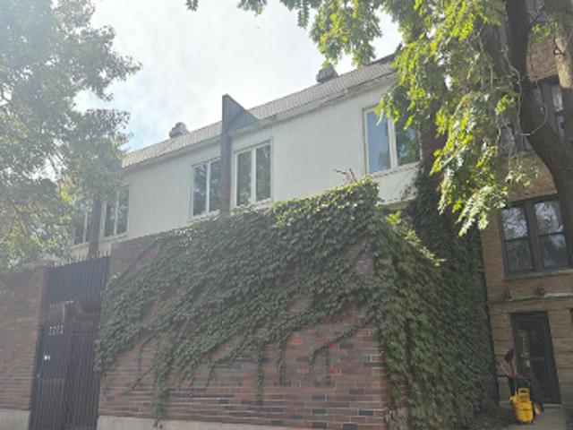 S Woodlawn Ave