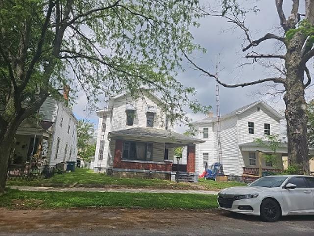 S 16th St