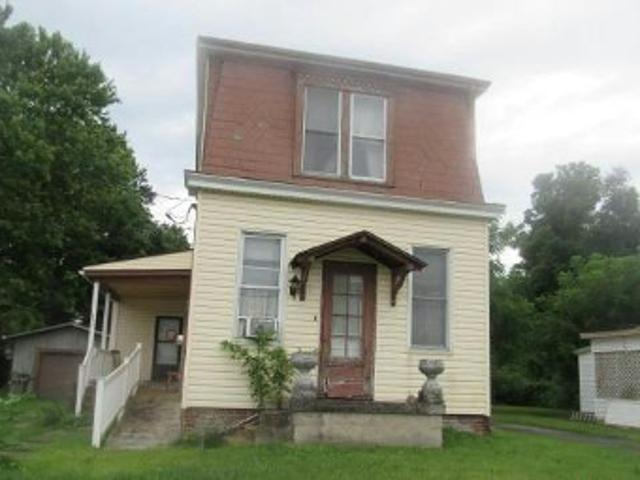 S 20th St
