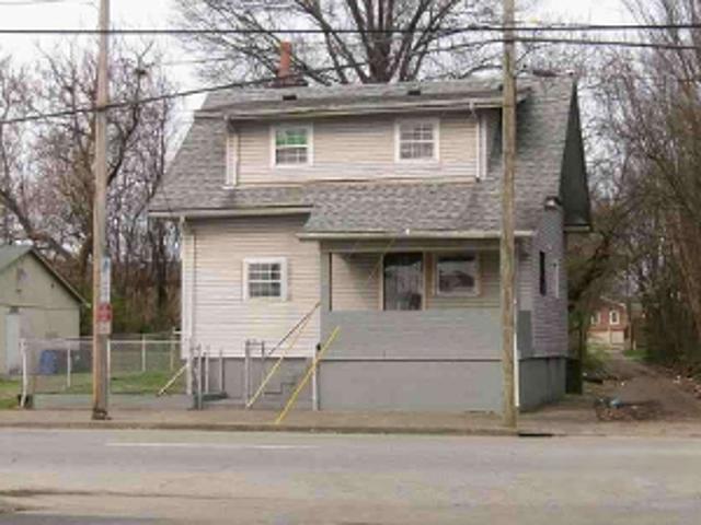 S 22nd St