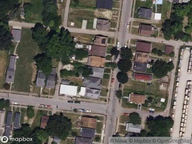 S 32nd St