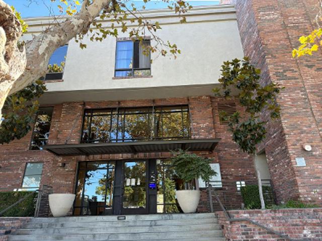 S 3rd St Apt 233