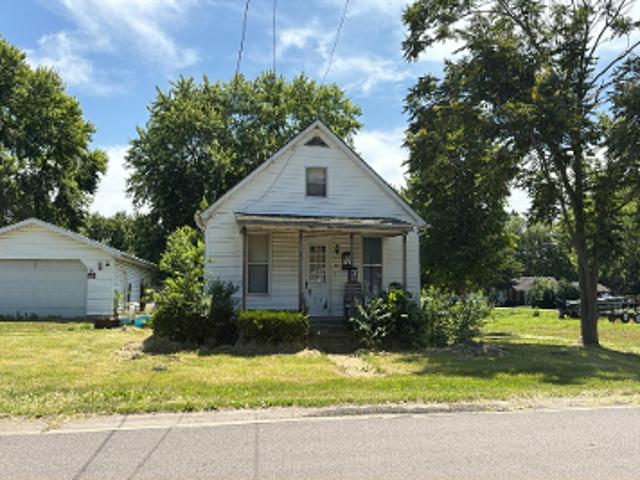 S 6th St