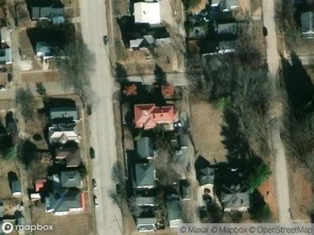 S 8th St