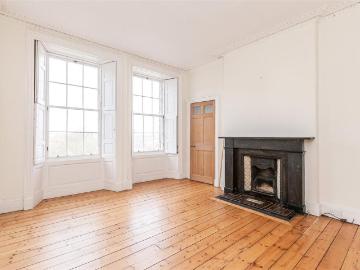 Edinburgh, Shetland - Garden, Fireplace