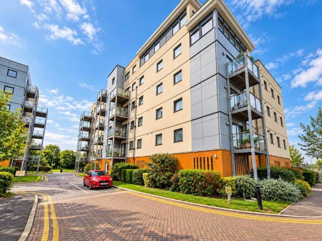 Scotney House, Groombridge Avenue. 2 bed flat to rent £1,350 pcm £312 pw