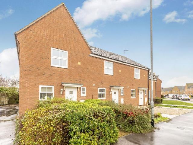 Scott Drive, Yaxley, Peterborough PE7, 2 bed property to rent, £1,175 pcm | PrimeLocation