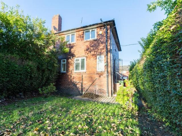 Scott Hall Avenue, Leeds LS7 3 bed terraced house to rent £1,200 pcm £277 pw