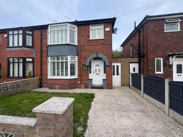 Scott Road, Manchester, M43 3 bed semi detached house to rent £1,450 pcm £335 pw