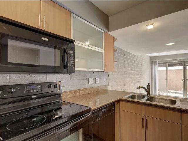 SCOTTSDALE FOUNTAIN VILLAS LLC 2 Bedroom Apartment for Rent at 7325 E Belleview St, Scottsdale, AZ 85257
