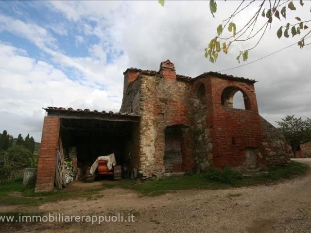 Scoprite il fascino autentico della campagna toscana con que. 182m² Sinalunga