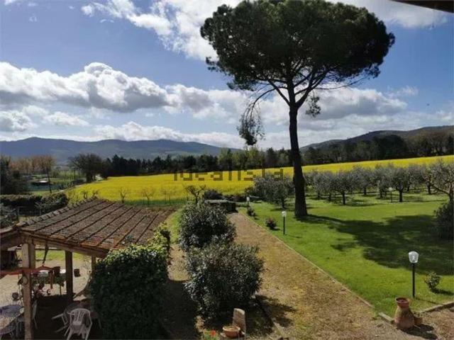 Scopri un casale di charme in vendita, una soluzione abitati. 240m² Magione