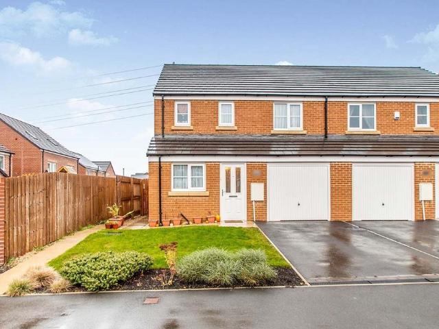 Scatcherd Drive, Leeds LS27 3 bed semi detached house to rent £1,375 pcm £317 pw