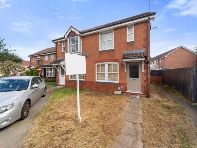Scaife Road, Aston Fields, Bromsgrove 2 bed terraced house to rent £1,050 pcm £242 pw