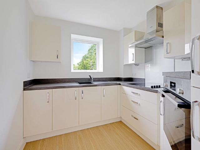 Scalford Road, Melton Mowbray LE13 2 bed retirement property to rent £2,785 pcm £643 pw