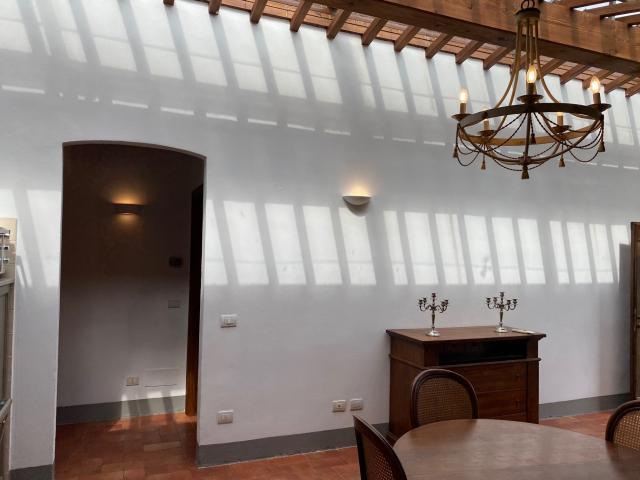 SCANDICCI GIOGOLI Ampia depandance in villa storica