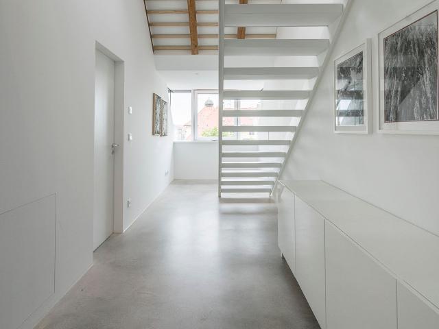 Scandinavian Calm Meets Latin Soul – Schwabing Retreat with Frauenkirche Views München, Munchen Amsterdam Apartments for Rent