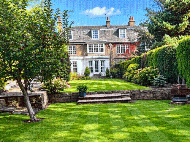 Scarcroft Grange, Wetherby Road. 3 bed apartment to rent £2,000 pcm £462 pw