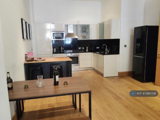 Scarbrook Road, Croydon, CR0 2 bed flat to rent £1,900 pcm £438 pw