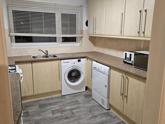 Scarfe Way, Colchester CO4, 2 bed flat to rent, £1,250 pcm | PrimeLocation