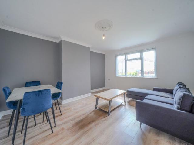 Scarisbrick Drive, Norris Green, Liverpool L11, 3 bed terraced house to rent, £1,000 pcm | PrimeLocation