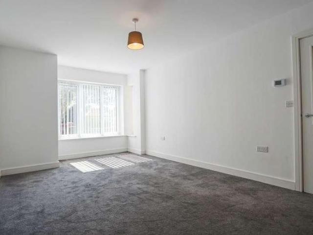 Scarisbrick New Road, Southport, PR8
