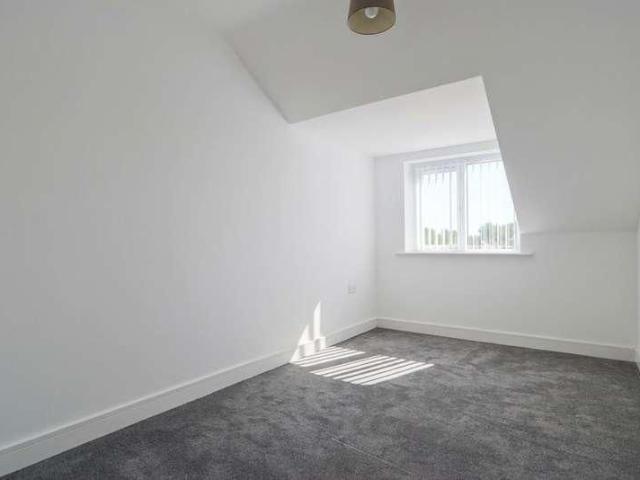 Scarisbrick New Road, Southport, PR8