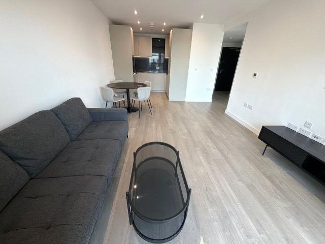 Scarlet Court, Woodberry Down, London N4, 1 bed flat to rent, £2,300 pcm | PrimeLocation