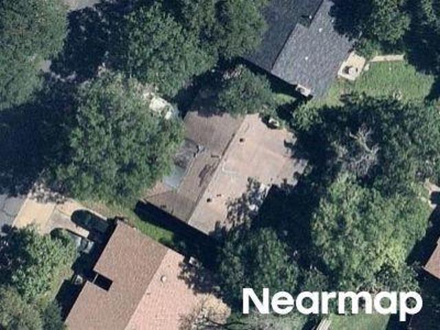 Scarsdale Dr