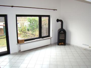 Haus zur Miete in Nordenstadt - Garten