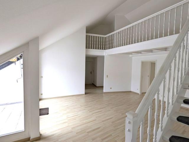 Schuch Immobilien – Moderne 2,5 Zimmer mit Galerie und Terrasse im Heidestock