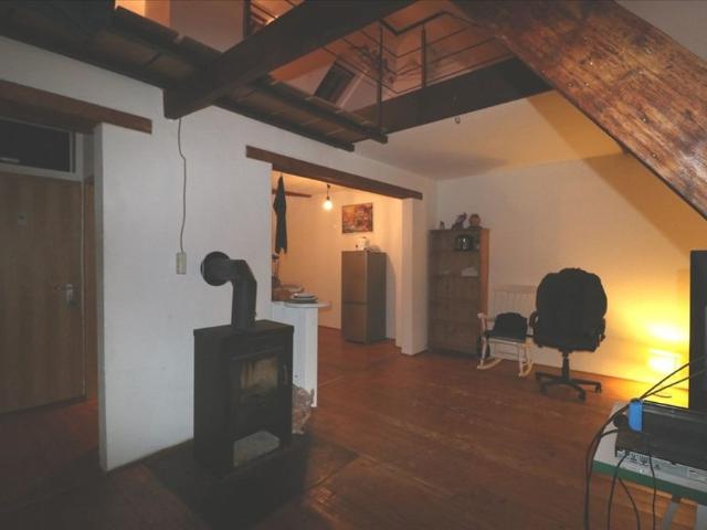 SCHUCKELIGES NEST FUER SINGLES IN DER City! 1 ZIMMER Mansarden Apartment, Südstr.
