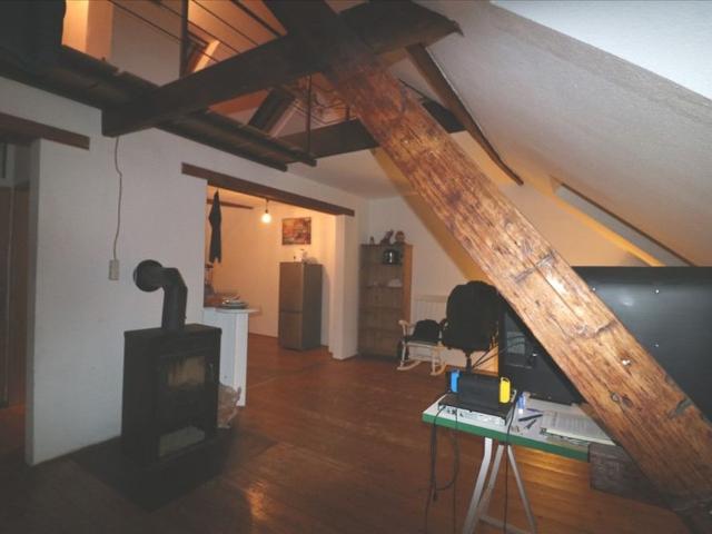 SCHUCKELIGES NEST FUER SINGLES IN DER City! 1 ZIMMER Mansarden Apartment, Südstr.
