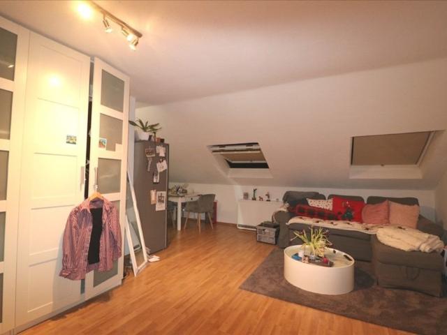SCHUCKELIGES NEST FUER SINGLES IN ST. TÖNIS! 1 ZIMMER Mansarden Apartment, Kornstr.
