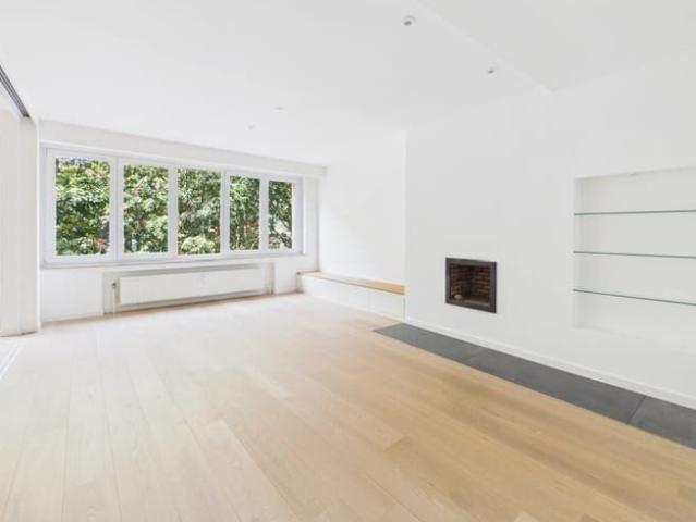 Schuman – Cinquantenaire | 2 Bedroom Apartment
