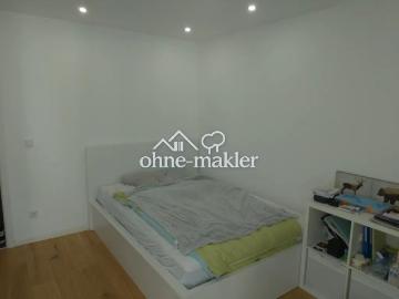 Schwabing! Schönes und großes WG Zimmer mit eigenem Balkon!