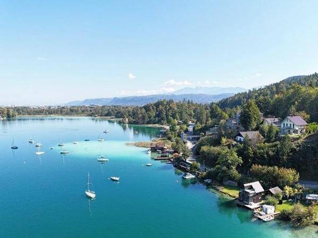 Schweben über dem Wörthersee eine Villa mit Logenblick ins Türkis