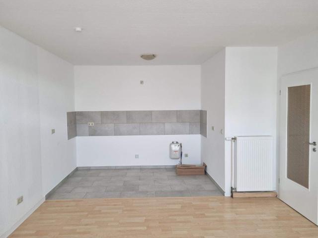 schÃ¶ne 2 Raum Wohnung mit Tiefgaragenplatz im EG