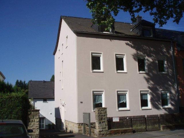 SchÃ¶ne Dachgeschosswohnung in saniertem Altbau  WG geeignet