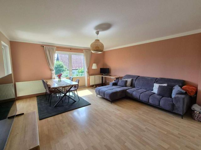 schÃ¶ne, helle 2 Raum Wohnung mit SÃ¼d Balkon, EBK und Stellplatz