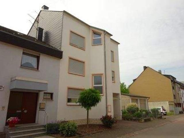 SchÃ¶ne Wohnung mit BALKON