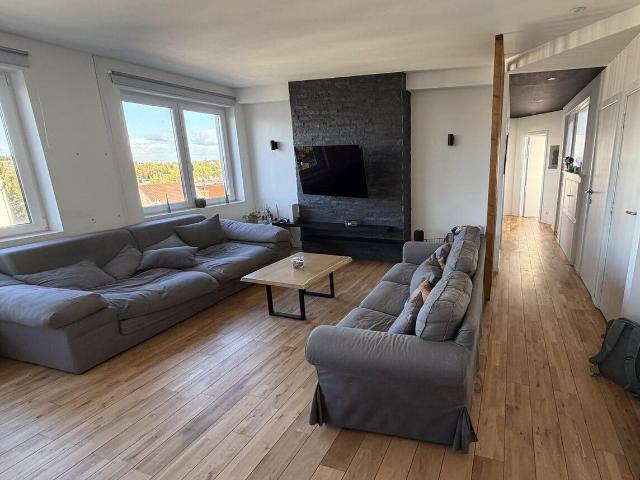 Schaerbeek Diamant – Bright 101 m² apartment with 2 bedrooms