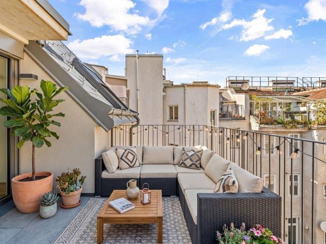 Schallerhof Erstbezug im 1. Dachgeschoß schicke Dreizimmerwohnung mit großem Balkon!