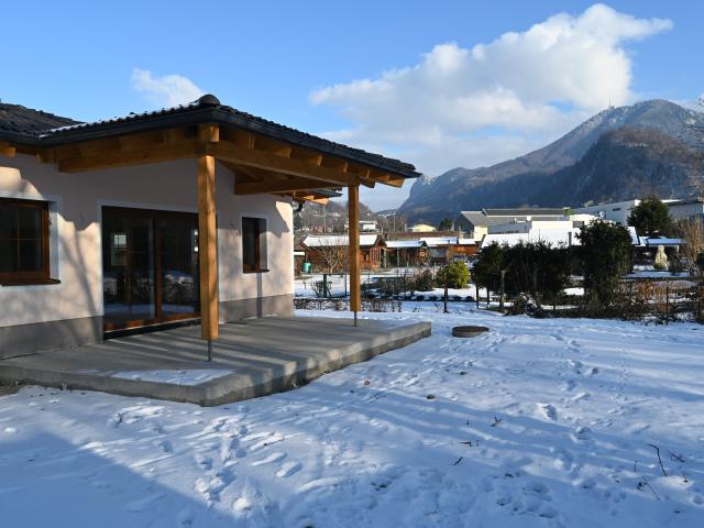 SCHALLMOOS | Bungalow Neubau mit großem Garten in Ruhelage – hochwertig und barrierefrei