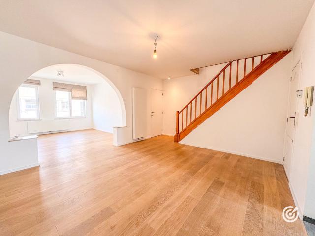 Scheut / Fully renovated 3 bedroom, 2 bathroom flat, 124 m²