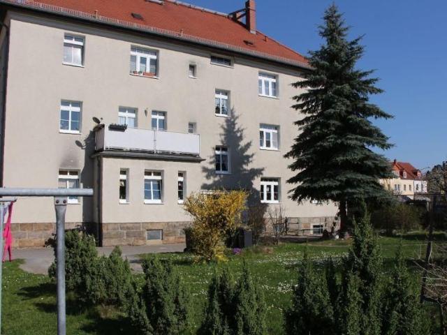 Schick sanierte 3 Zimmer Wohnug mit Wohnküche
