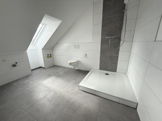 Schicke Neubau Single Wohnung im Loftstyle