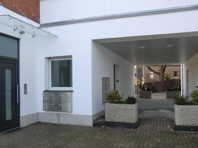 Schicke neuwertige Wohnung 89m² 1 OG